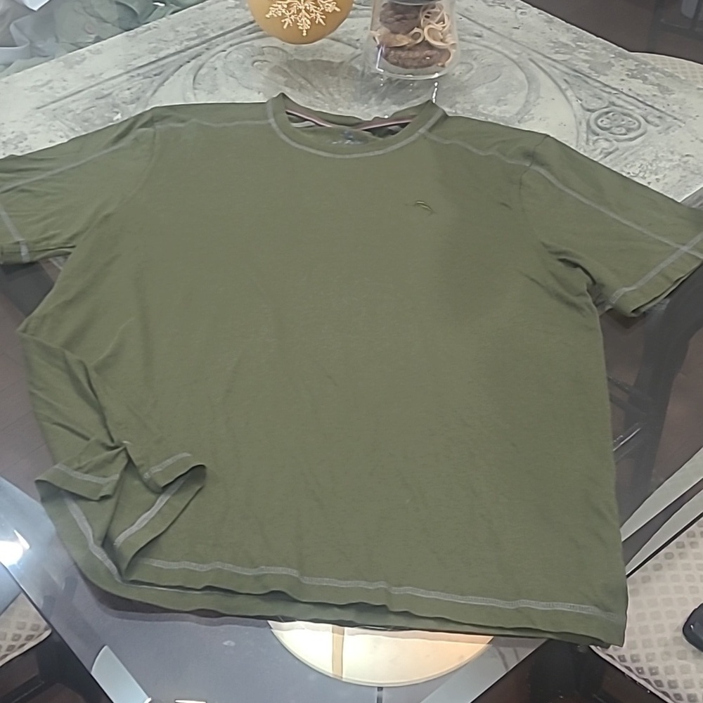Tommy Bahama men's army green modal and cotton tee shirt large
